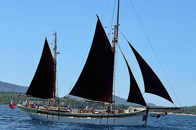 Sailing day trip on Tall Ship Andrea Jensen with Lunch and Wine - Coral Riviera Scenery and the Capo Caccia Cliffs