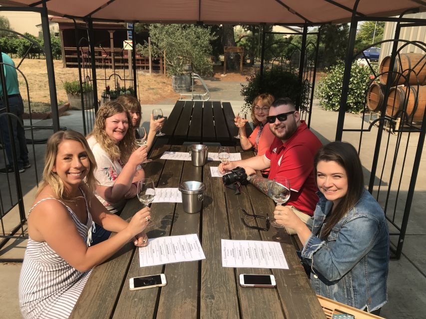 San Francisco: Sonoma Wine Country Tour with Tastings - Sonoma Plaza time: where you refill energy and plan your next sip