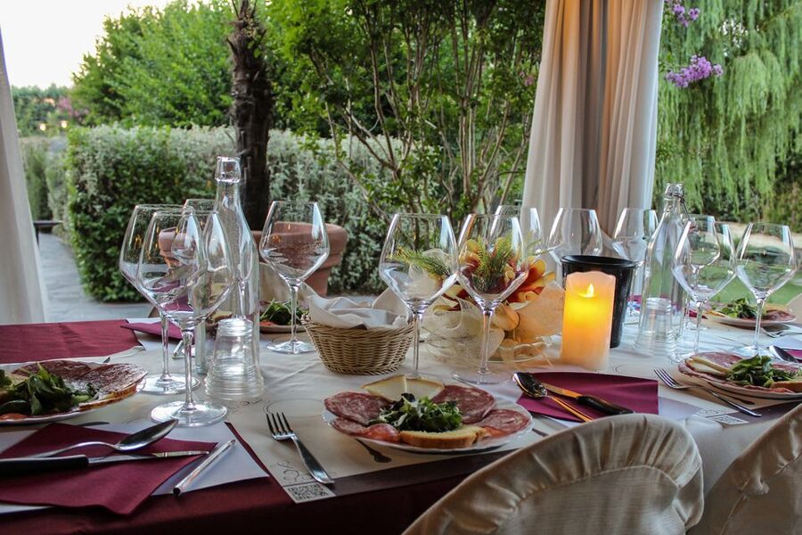San Gimignano: Lunch or Dinner at a Winery with Wine Tasting - Tenuta Torciano: A Winery Lunch That Actually Feels Local
