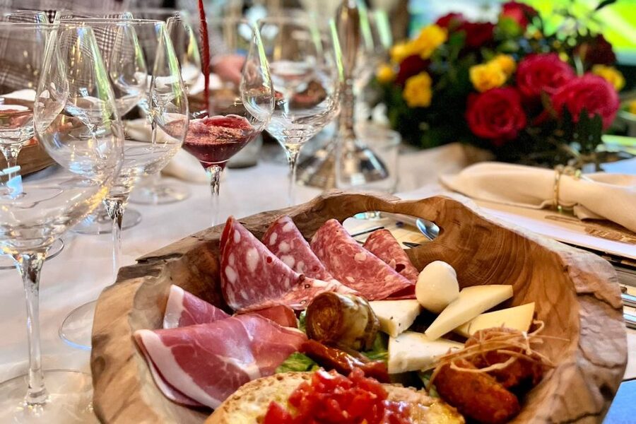San Gimignano: Lunch or Dinner at a Winery with Wine Tasting - Wine and Olive Oil Pairings: What You Actually Learn