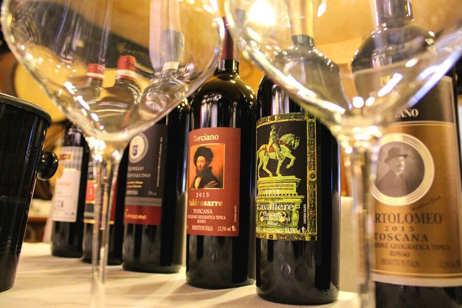 San Gimignano: Lunch or Dinner at a Winery with Wine Tasting - Finding Tenuta Torciano: Meeting Point, Parking, and Timing