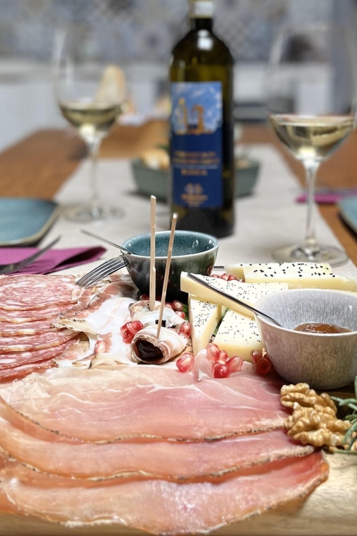 San Gimignano: Vineyard and Cellar Tour with Wine Tasting - The wine lineup: Vernaccia and Chianti in both Vintage and Riserva