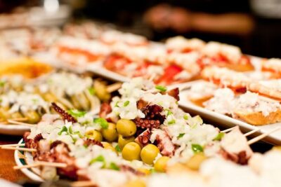 San Sebastian Evening Pintxo Tour with Wine - Stop-by-stop: six pintxo bars, guided ordering, and an easy ending