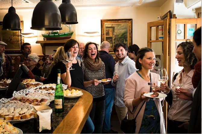San Sebastian Lunch Time Pintxo Tour with Wine - How Parte Vieja Turns Into Your Pintxo Playbook