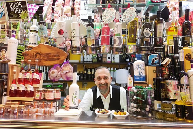 San Sebastian Pintxo Food, Wine & Market Foodie Tour(Small Group) - Mercado de la Bretxa: where Iberian ham, olive oil, and gilda set the tone