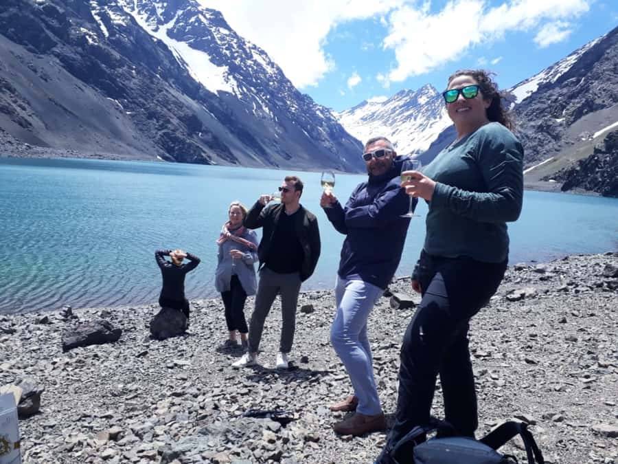 Santiago: Inca Lagoon and Vineyard Visit with Wine Tasting - The Ride Up: Caracoles Highway and the Best Photo Angles