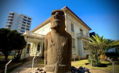 Santiago: Viña del Mar, Valparaiso, with Wine Tasting - Viña del Mar: Flower Clock, Mansions, and a Museum Moai Stop