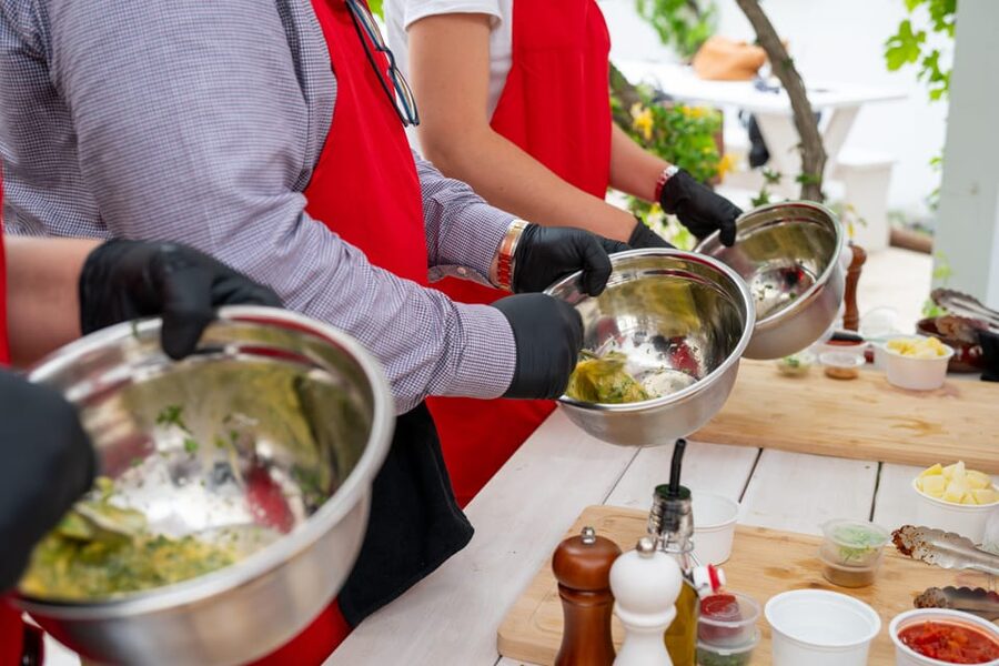 Santorini: Cooking Class with Lunch and Wine Tasting - What you’ll likely cook: Greek dishes with a Santorini twist