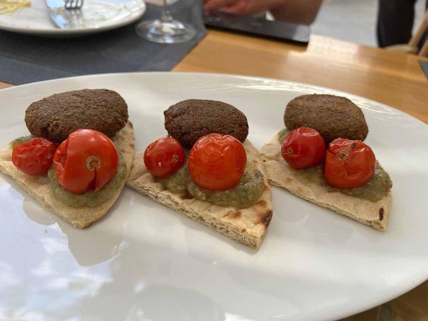 Santorini: Small-Group Sunset Wine Tour with Santo Winery - What you’ll taste: 12 wines focused on Santorini’s signatures