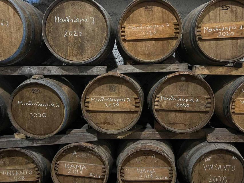 Santorini: Small-Group Sunset Wine Tour with Santo Winery - Food and pacing: tapas is more than decoration