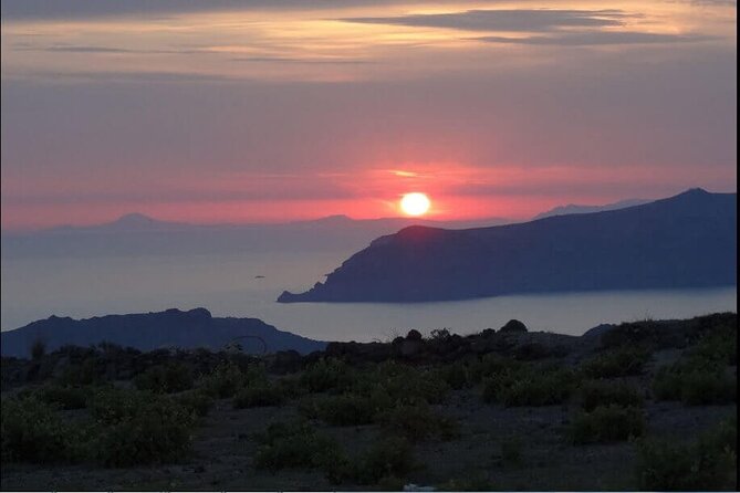 Santorini Sunset Wine Tour with Santo Winery Views - Who should book this Santorini sunset wine tour