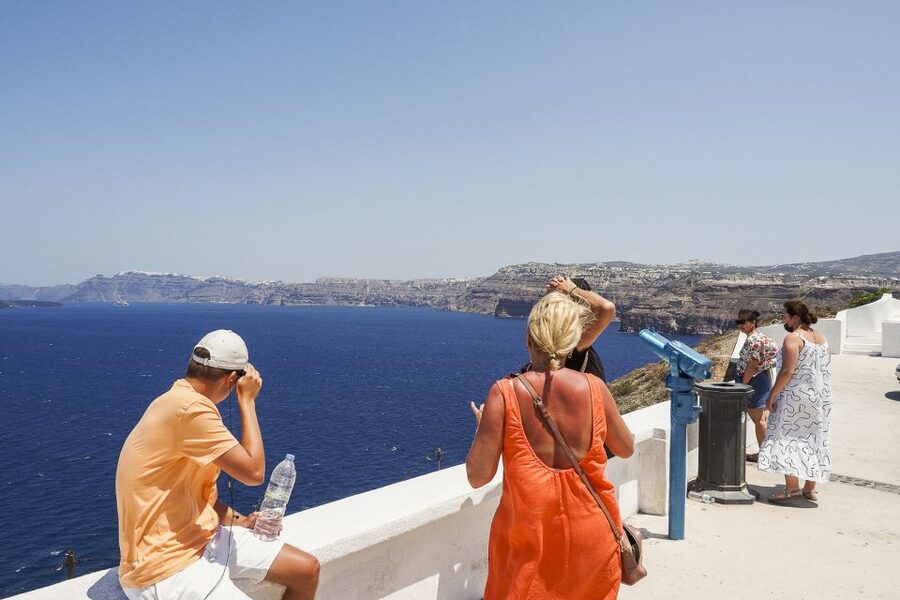 Santorini: Top Sights Day Trip, Wine Tasting, & Oia Sunset - Emporio and the Venetian fortress: medieval streets that feel like a scene