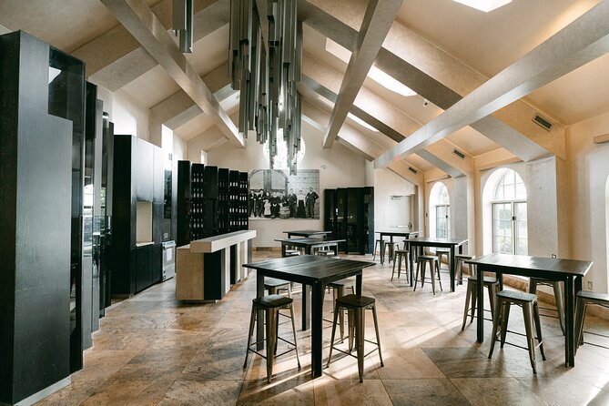 Seated Tasting Experience at Konzelmann Winery - Key things to know before you pour