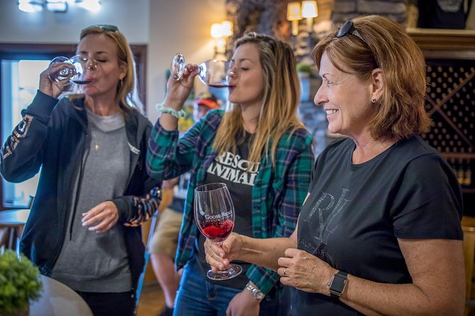 Seattle Wine & Snoqualmie Falls Highlights Tour - Getting picked up and riding the bridge route