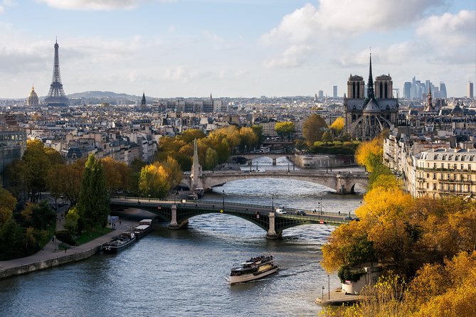 Seine River Guided Cruise Champagne Option by Vedettes de Paris - Louvre, Palais Bourbon, Grand Palais: monuments that feel like scenes