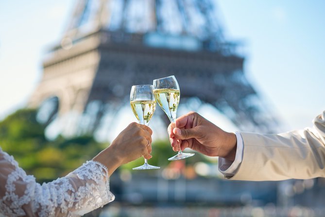 Seine River Guided Cruise Champagne Option by Vedettes de Paris - The route makes sense: passing Eiffel Tower to the Arc of Historic Paris