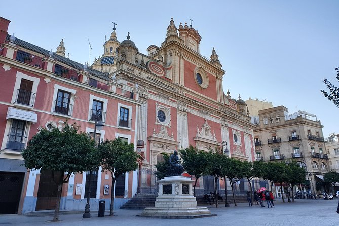 Sevilla Food Tour: Tapas, Wine, History & Traditions - Through Centro Histórico: Let Seville’s Streets Do the Work