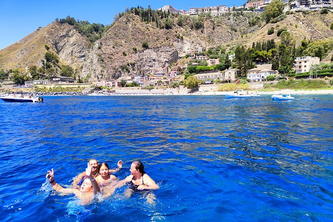 Sicilian wine tasting on the boat in Taormina - Spisone: rocky texture, interesting underwater spots, easy access