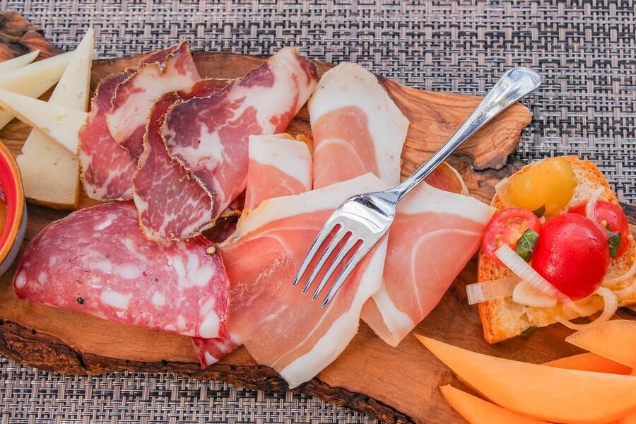 Siena: winery tour, wine tasting and lunch - Guides, Humor, and the Little Things That Make It Memorable