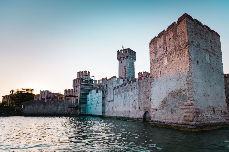 Sirmione: Sunset Boat Cruise with Local Wine - What the Guide Actually Does During the 45 Minutes