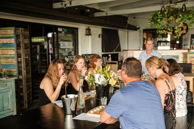 Snapshot Half Day Hunter Valley Wine Tour - Your guide and group size: why max 18 matters more than you think
