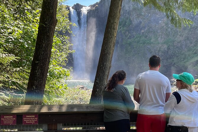 Snoqualmie Falls and Wineries Tour from Seattle - Snoqualmie Falls: Upper Deck Photos and a Rainforest Walk Down