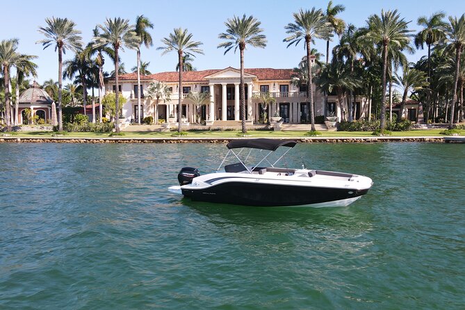 Snorkel & Millionaire Row - Private Miami Boat Tour w/ Drinks - Millionaire Row From the Water: the Views Are the Point
