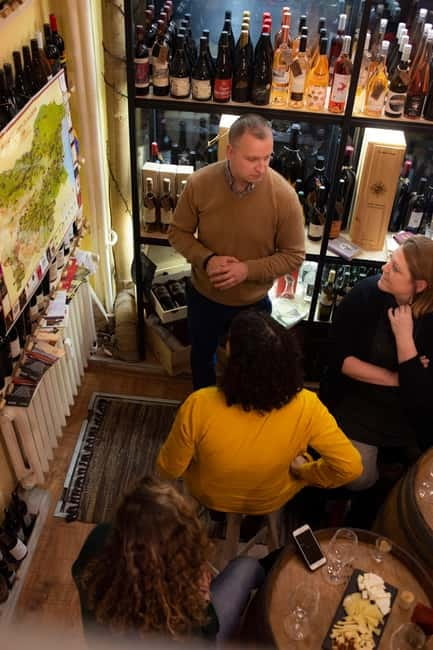 Sofia: Wine & Cheese Tasting Experience - The 1-hour flow: five wines, cheese pairing, and bread sticks