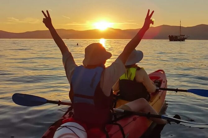 Split Sunset Sea Kayaking Tour - On the Water at Sunset: Paddling Pace, Group Energy, and Real Fitness Expectations