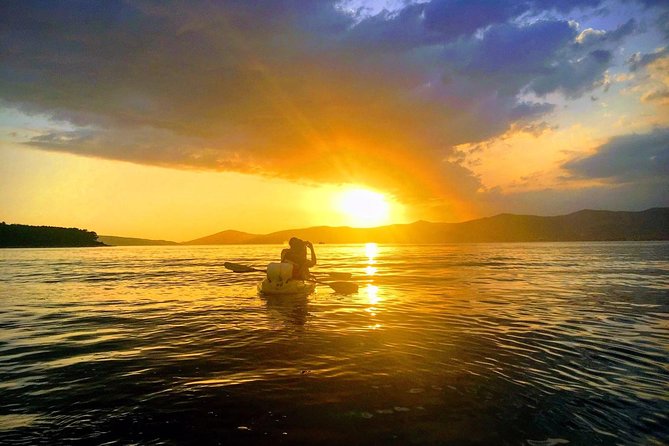 Split Sunset Sea Kayaking Tour - Snorkeling Stops and the Cliff-Jump Option: When Conditions Change the Fun