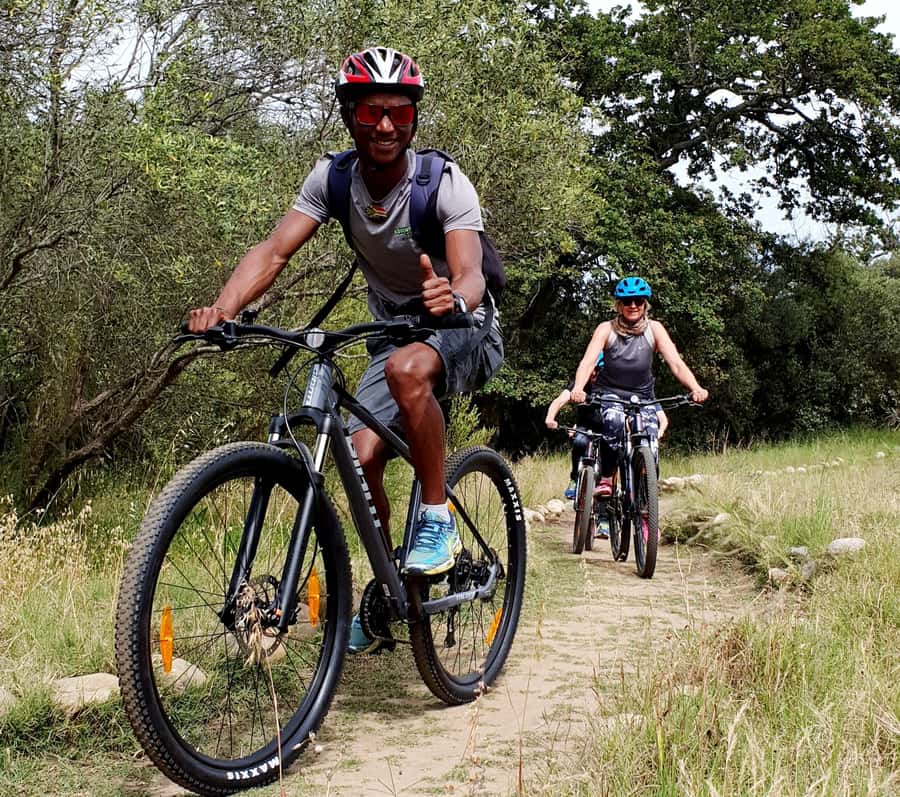 Stellenbosch: Historical Bike Tour & Wine Tasting - Cycling Back Through Stellenbosch University: A Local Finish, Not a Cop-Out