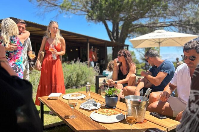 Stellenbosch Wine Tractor hop-on-hop off wine tasting tour - What you actually do at each hop-off stop