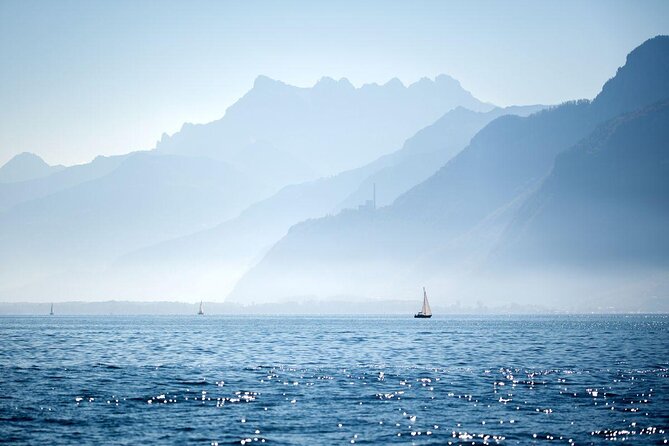(STTG04) - Sightseeing Cruise at Geneva with Wine and Aperitif - Key Points at a Glance