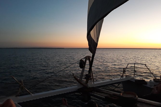 Sunset 3-Hour Cruise from Darwin with Dinner and Sparkling Wine - Choosing Your Spot: Deck Views vs. the Air-Conditioned Salon