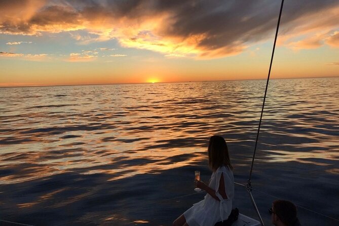 Sunset Champagne Cruise from Cape Town - A Cape Town Sunset Champagne Cruise That Feels Like a Real Evening Out