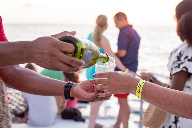 Sunset Cruise in Los Cabos with Jazz and Wine - Pelican Rock, Lovers Beach, and the Arch photo moment