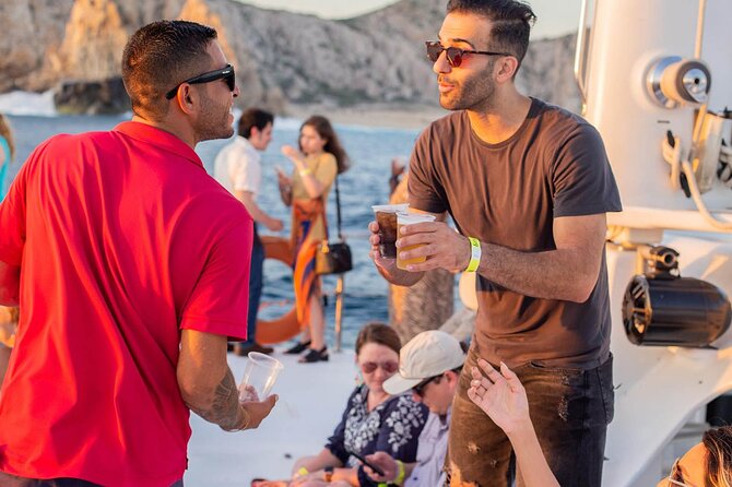 Sunset Cruise in Los Cabos with Jazz and Wine - Pacific sunset time: the moment you booked for