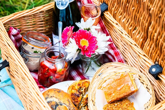Sussex Vineyard & Winery Bus Tour on Iconic Vintage London Bus - Who This Tour Is Best For
