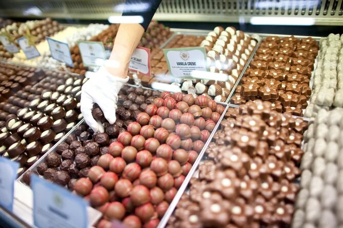 Swan Valley Tour from Perth: Wine, Beer and Chocolate Tastings - Cheeseboards and food pairings that keep the day enjoyable