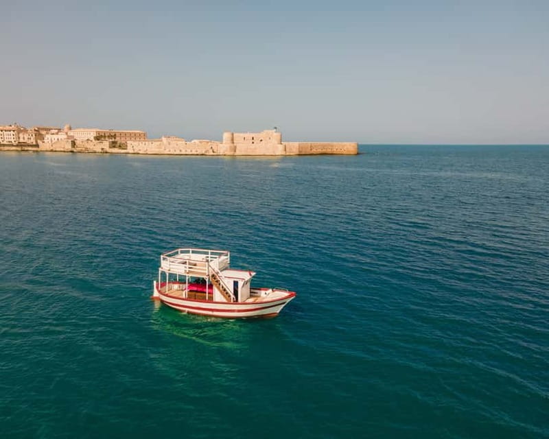 Syracuse: Boat Trip with Lunch, Wine, and Swimming Stops - Plemmirio natural reserve and Gulf of Pillirina: the scenery that feels protected
