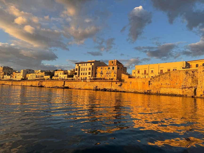 Syracuse: Boat Trip with Lunch, Wine, and Swimming Stops - What You’ll See on the North Side: Sea Caves, Animal Rocks, and Quick Photo Moments