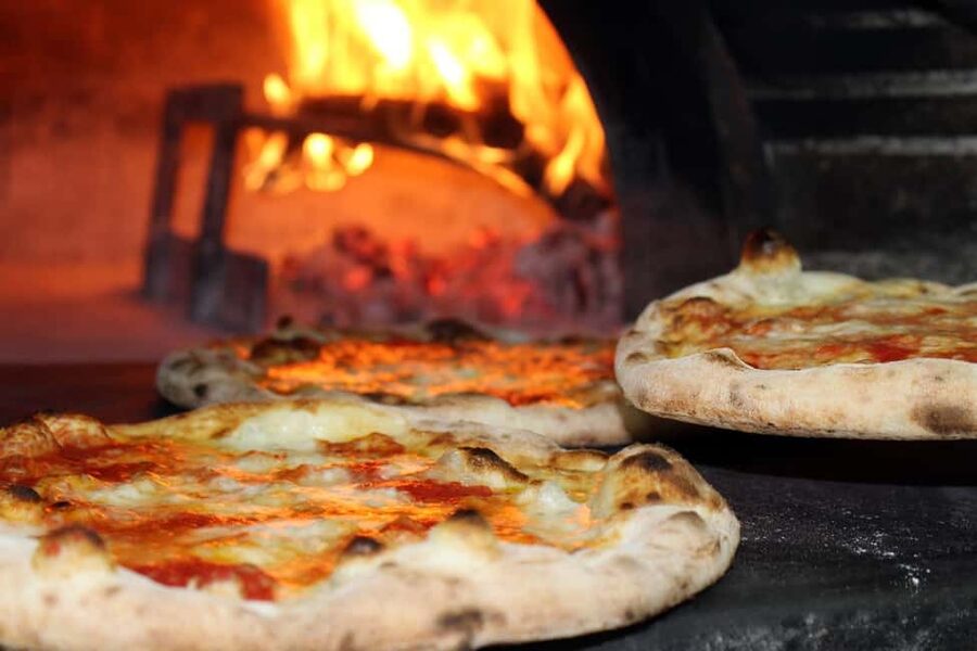 Taormina: Pizza Making Class with Lunch and Wine Tasting - Pizza Dough Secrets in Taormina’s Downtown Setting