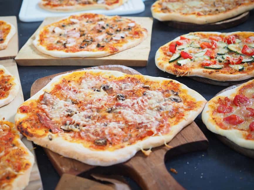 Taormina: Pizza Making Class with Lunch and Wine Tasting - The Warm-Up: Pasta Workshop and a Coffee Break