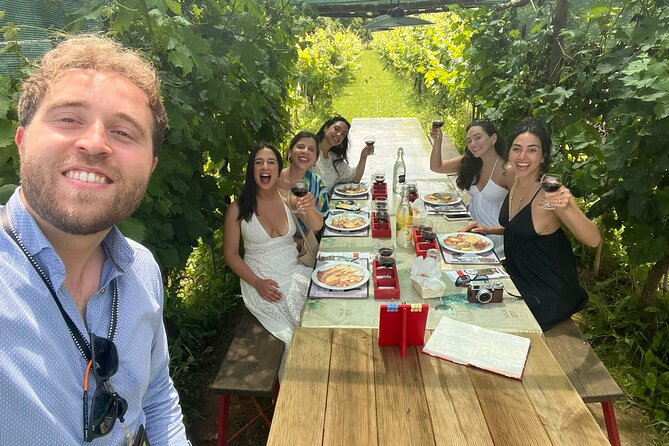 Tasting in a Tuscan Vineyard with transfer from Lucca - Who should book this Lucca-to-Tuscany tasting (and who might skip it)