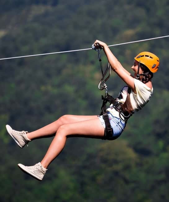 Tbilisi: Kakheti Region,Signaghi Tour with 9 Wine Tastings - Zipline in Sighnaghi: a short thrill that changes the mood
