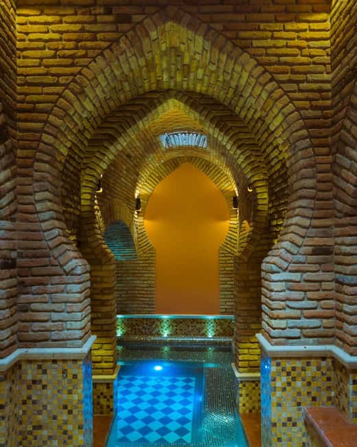 Tbilisi: Luxury Sulfur Bath Ritual with Pickup & Wine - Choosing your bath: brick tradition vs renovated comfort