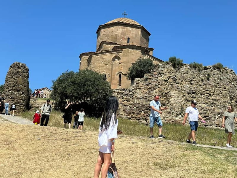 Tbilisi: Mtskheta Jvari Bazaar, Chronicles of Georgia & Wine - Guides matter here: the names that keep showing up