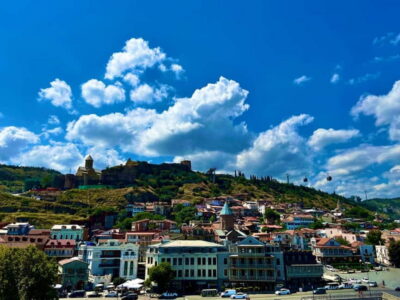 Tbilisi: Old & New City Guided Tour with 15 Tastings & Wine - The 15 tastings: khinkali, churchkhela, tkemali, ajika, qvevri wine, chacha
