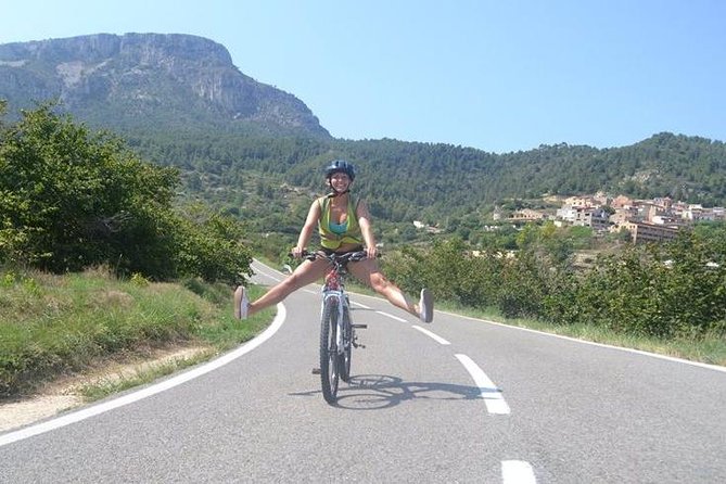 The Grape Escape! Cycling in Beautiful Scenery with Wine Tasting - Should you book this downhill-and-wine experience?