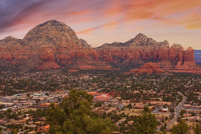 The Sedona Experience - Hiking, Lunch and Wine Tasting (Private Tour) - Lunch in Uptown Sedona: a proper break, not a rushed stop